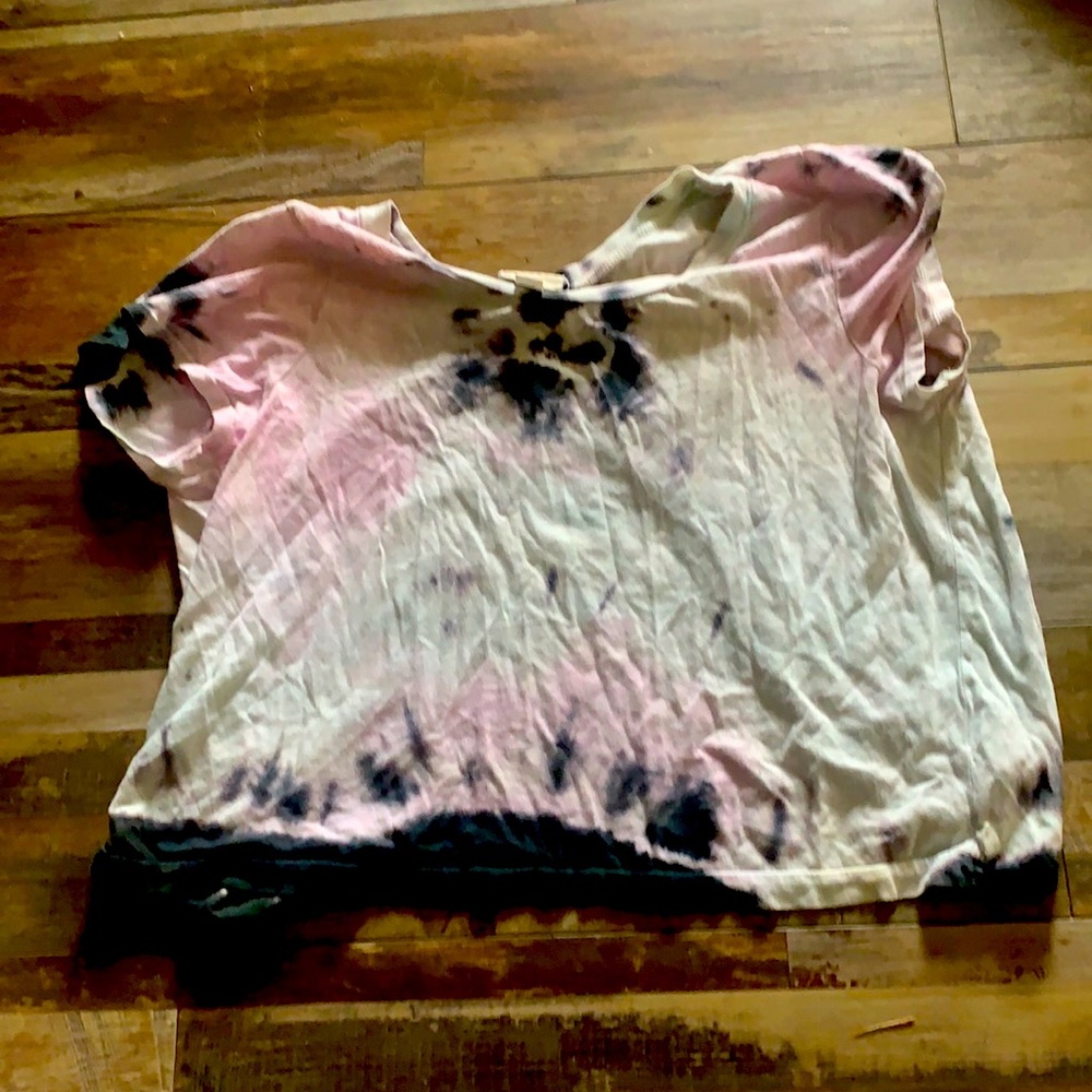 Open back the dyed tshirt